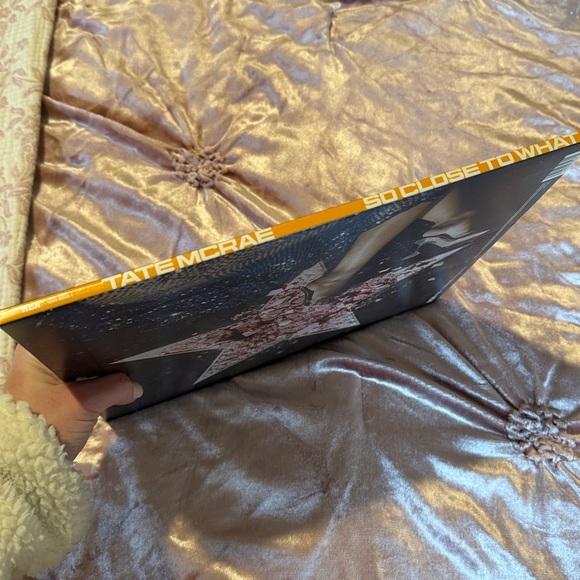 Tate McRae So Close To What Vinyl- Milky White Translucent Exclusive Disc, - Picture 13 of 15